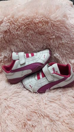 Girls puma tennis shoes
