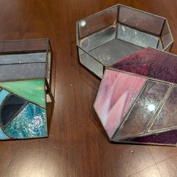 Blue square and purple hexagon stained glass jewelry box with mirrored base