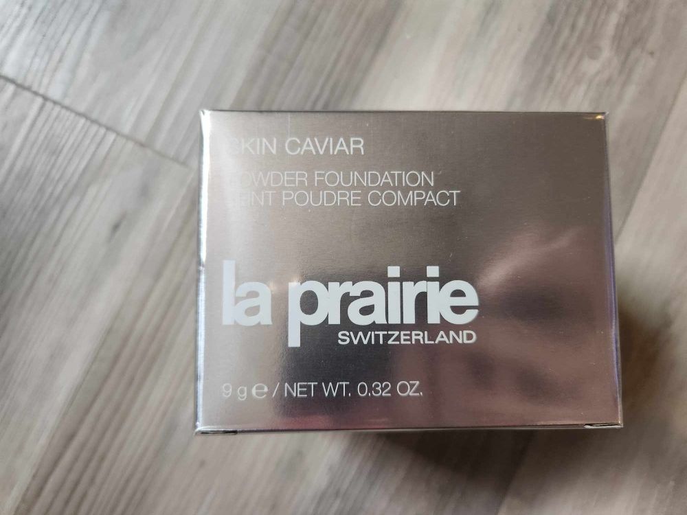 Brand New La Prairie Powder Foundation 