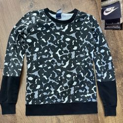 Nike Womens Animal Print Pullover Sz Small 