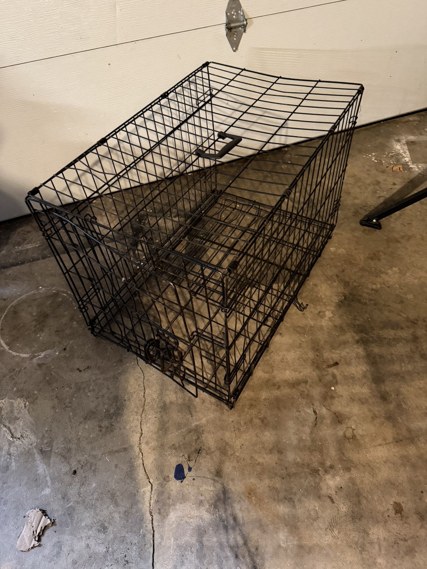 Small To Medium Dog Kennel 19x19x30