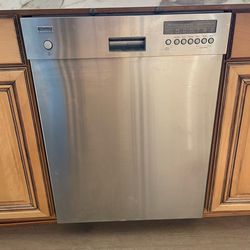 🧼 Kenmore Elite Dishwasher – Great Condition – Works Perfect