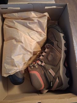 Keen Timberwolf hiking shoes women 10