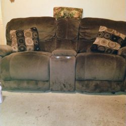 Brown Couch With 2 Recliners