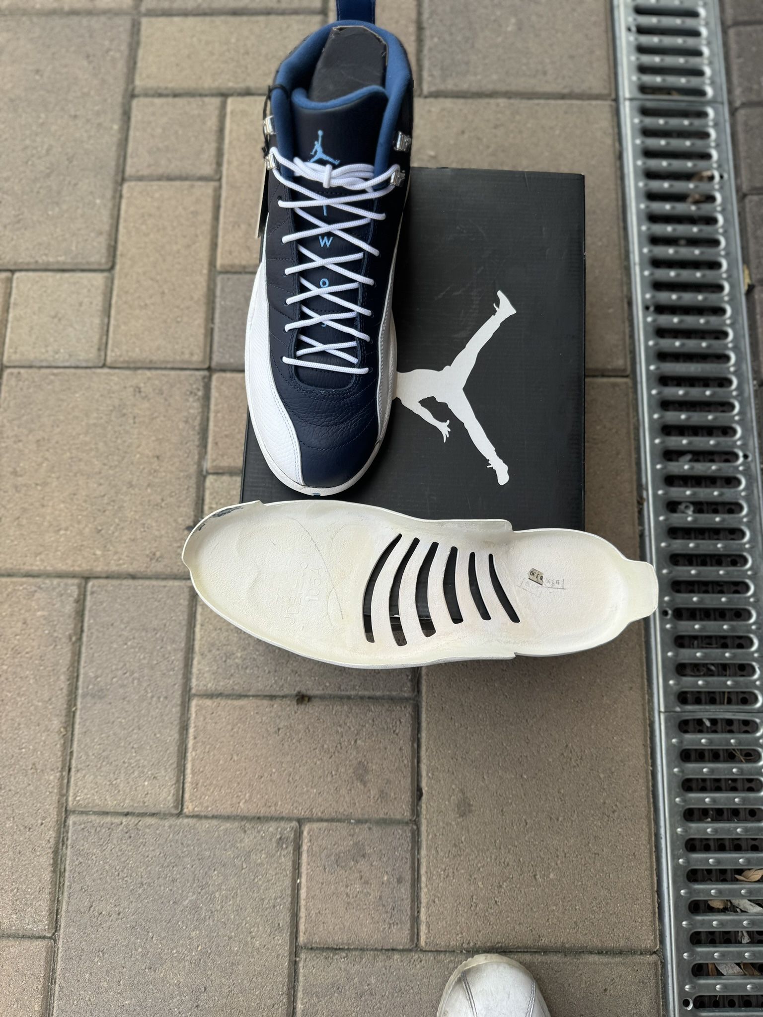 Jordan 12 Obsidian size 10.5