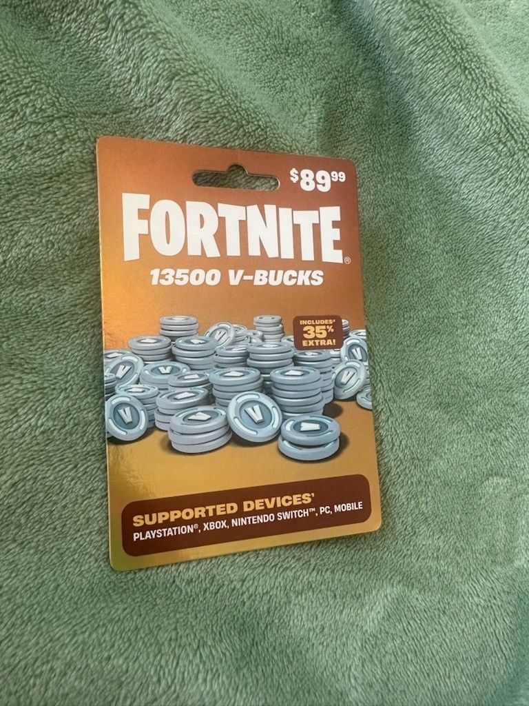 Fortnite 13500 Vbucks!