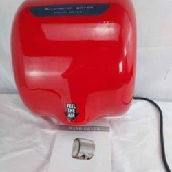 WALL MOUNTED AIR DRYER