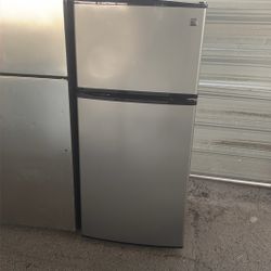 Top Bottom Fridge 