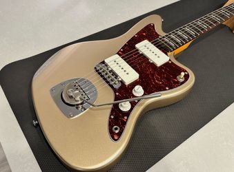 Sire J5 Jazzmaster guitar - Mint Condition