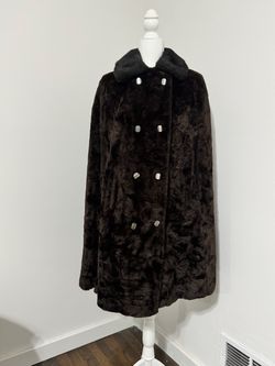 Women's White Bear of St Paul brown faux fur cape vintage size 6