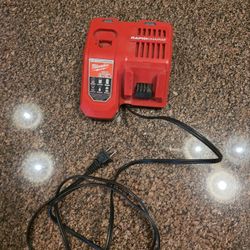 Milwaukee M18 M12 Rapid Battery Charger 