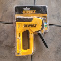Dewalt 2-in-1 Heavy Duty Tacker/Nailer