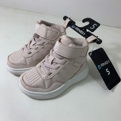 Size 5 And1 Shoes 