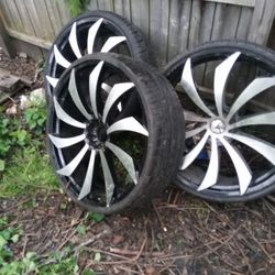 26’s Great Condition Brand New Tires 