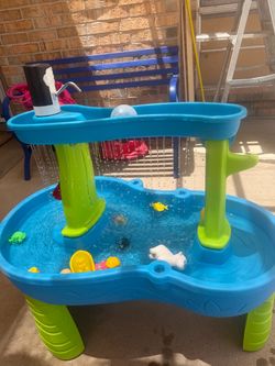 Outside water toy