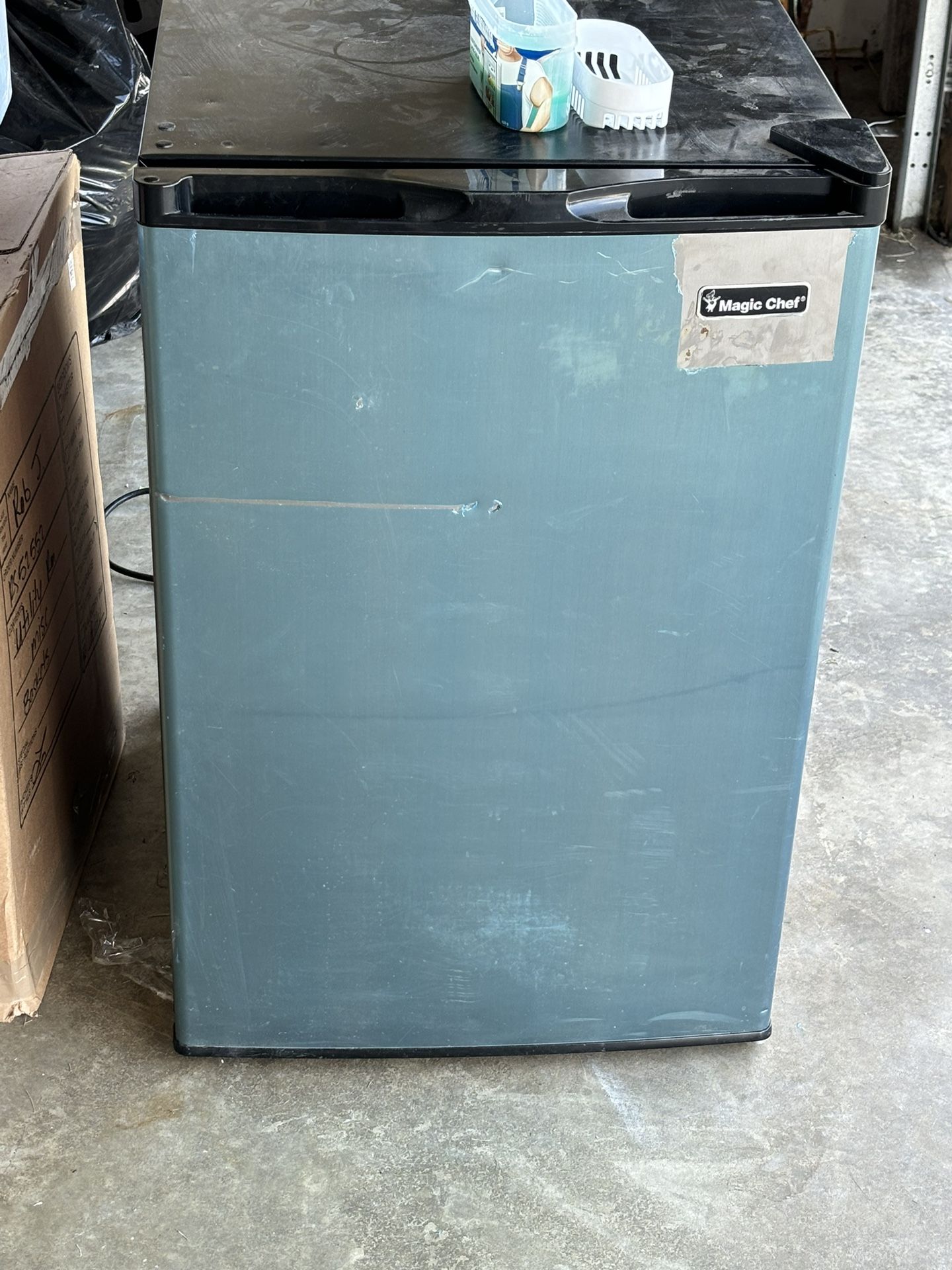 Magic Chef mini FREEZER
