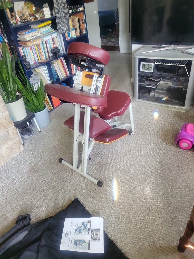 STRONGLITE MASSAGE CHAIR