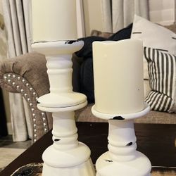 Beautiful Candle Holder Set