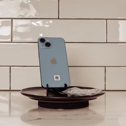 iphone 14 baby blue fully unlocked beautiful condition no flaws!