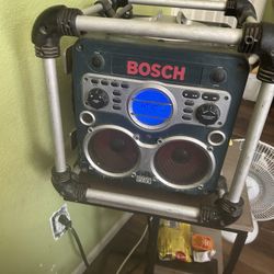 Esterio Cd Y Radio Trabaja Bien $30