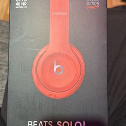 Beats Solo 3 Red