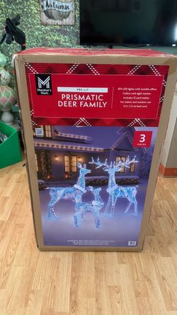 Prismatic Deer family pre-lit