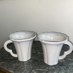Arte Italica Hand Made in Italy Mug Coffee Cup Embossed Scalloped Trim