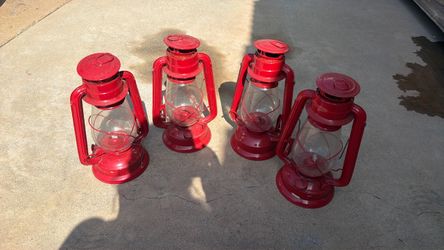 Set of 4 Red Metal Oil Lanterns