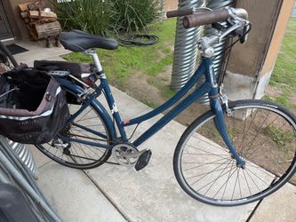 Globe City Commuter Bike Navy Blue