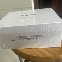 BYREDO blanche perfume