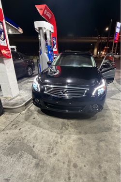 2011 Infiniti G37