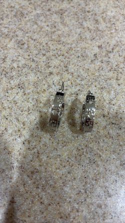 Earings