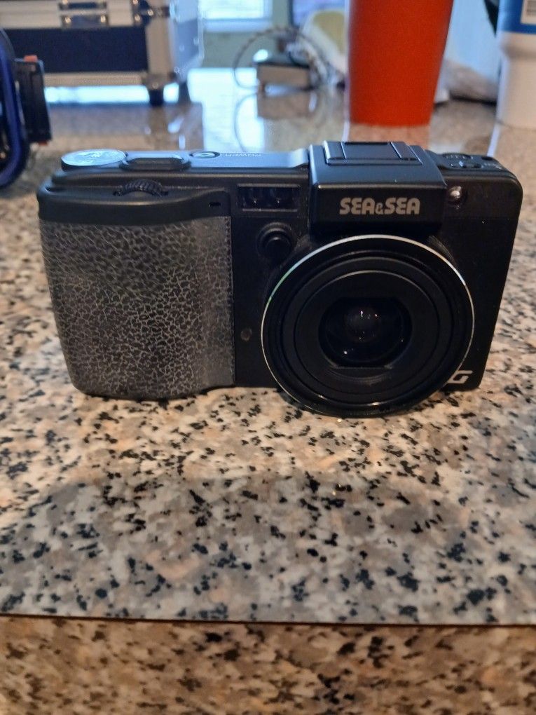 Sea N Sea Under Water Camera In Exellent Condition