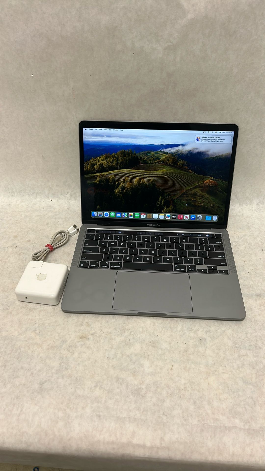 Apple Macbook Pro M1 8 GB fully reset and ready to go