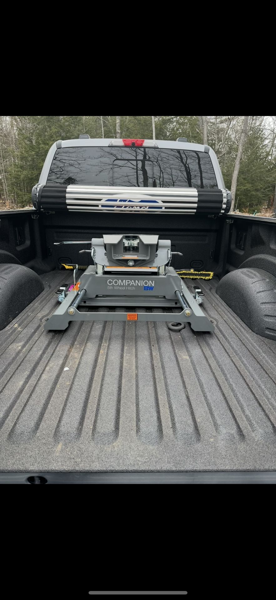 Companion 5th Wheel Hitch  By B&W. F250 Puck System