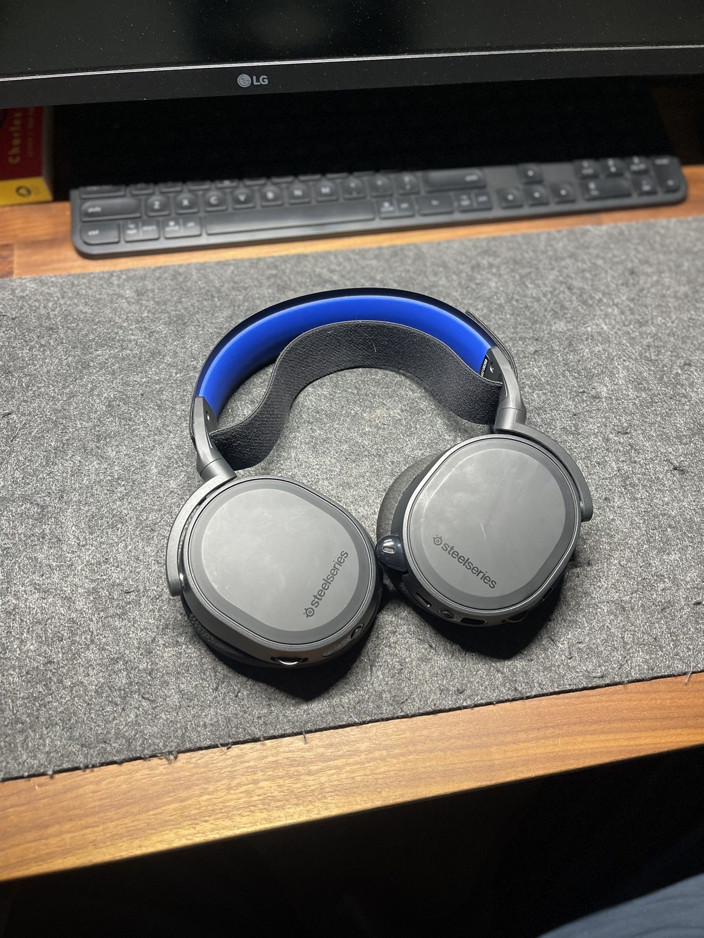 SteelSeries Arctis 7p+ Wireless Gaming Headset