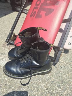 Dr Martens original. size 8