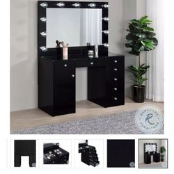 Make Up Vanity 