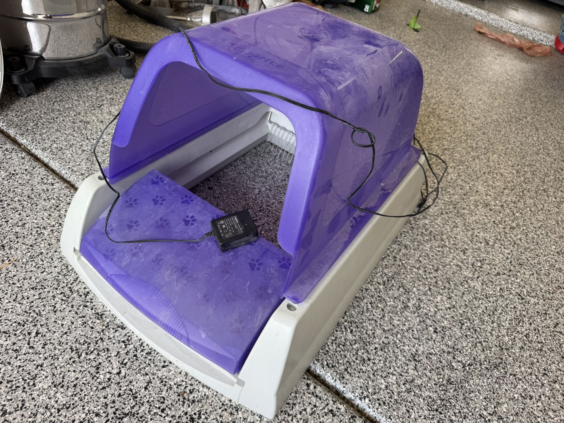 Auto Litter Box