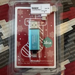 Picture Keeper Connect 16GB USB Flash Drive