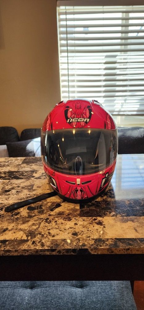 Women's Motorcycle Helmet Medium Icon Speedfreak
