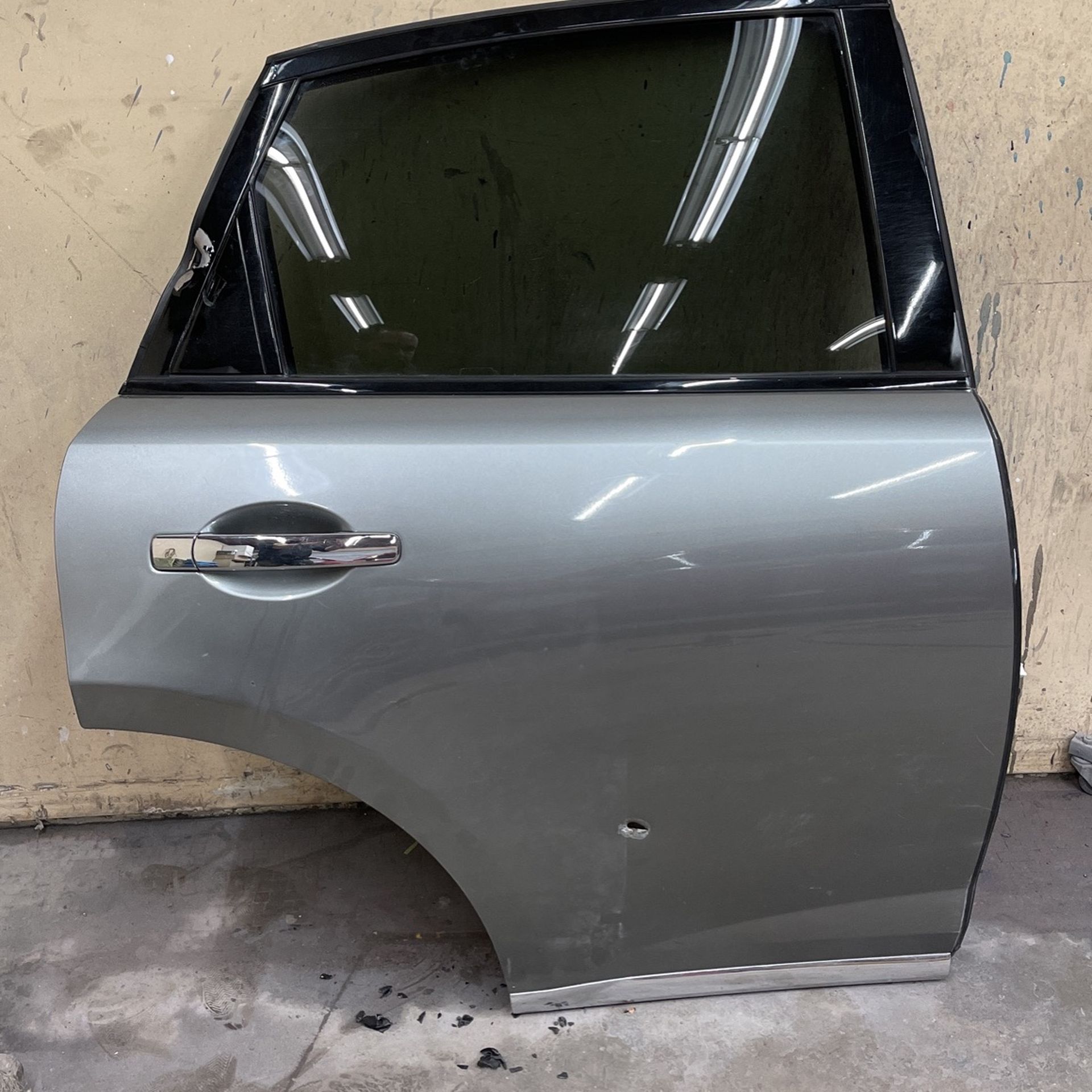 2008 Infiniti FX35 Right Rear Door