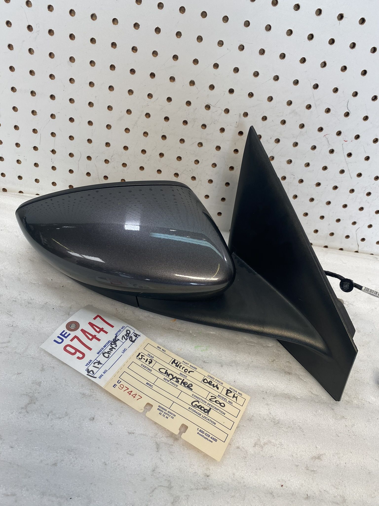 2015 2017 CHRYSLER 200 RIGHT SIDE DOOR MIRROR OEM