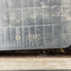 32x37 Heavy Duty Pallet No Rust No Rot (plastic Or hard Rubber)