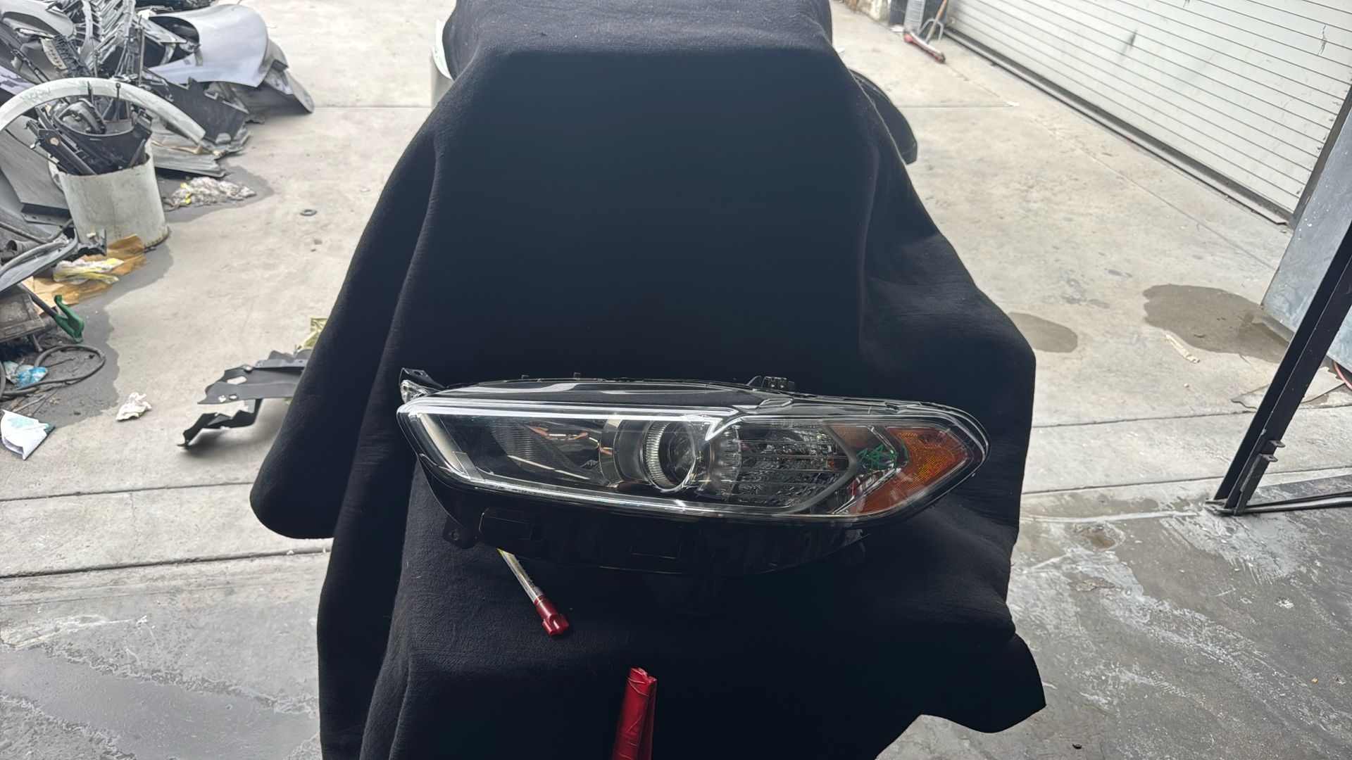 2014 2015 Ford Fusion, drivers side, Headlight,