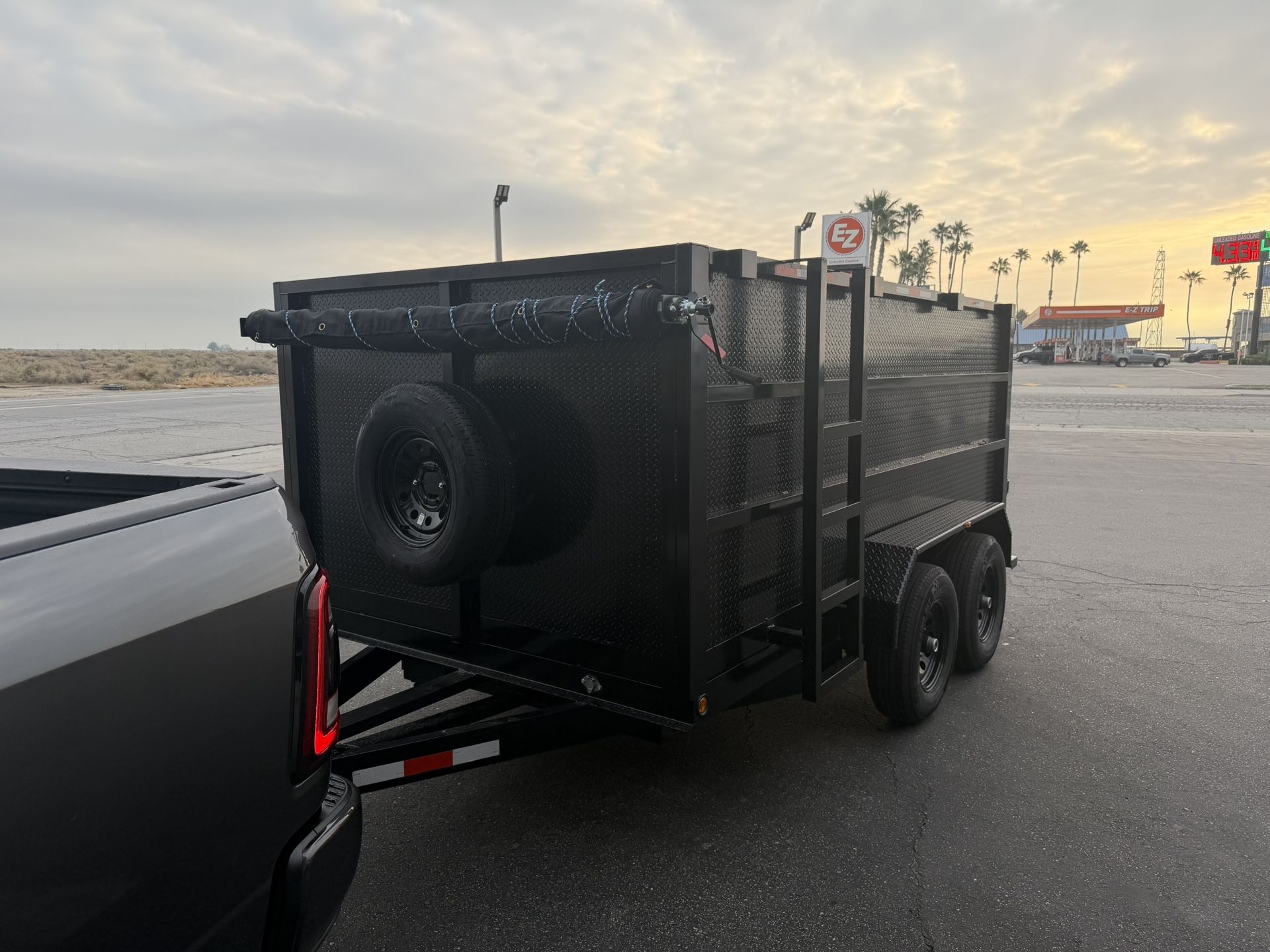 Hydraulic Dump Trailer 💎