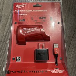 Milwaukee M12 12-Volt Lithium-Ion Charger and Portable Power Source