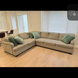 Sectional Couch FREE DELIVER