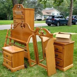 Athens Oak Bedroom Set