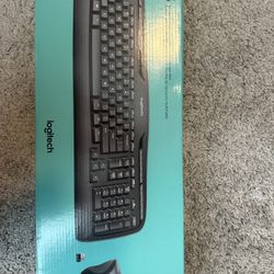 Brand New MK335 Wireless Keyboard And Mouse Combo.